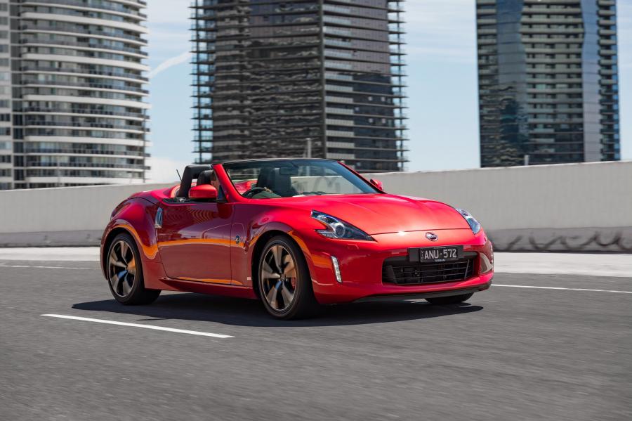 Nissan 370Z Roadster (Z34) 2012 года  (AU) (фото 2 из 33)